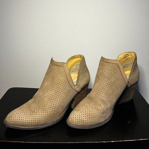 Steve Madden Amerisa Ankle Boots